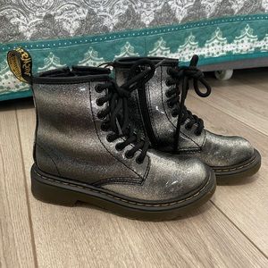 LIKE-NEW! Dr. Martens 1460 Glittery Girls Boots